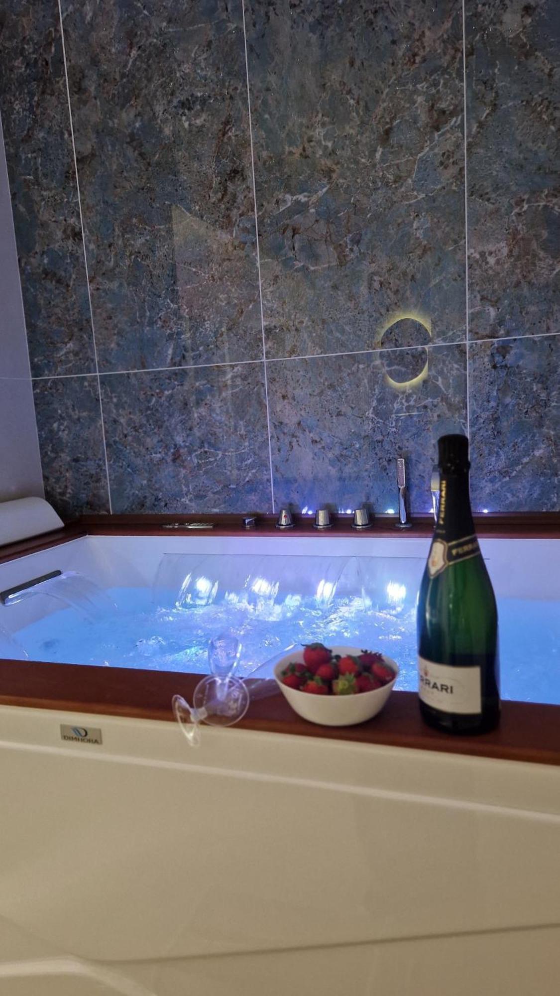 Superior Suite & Apartment Catania Bagian luar foto